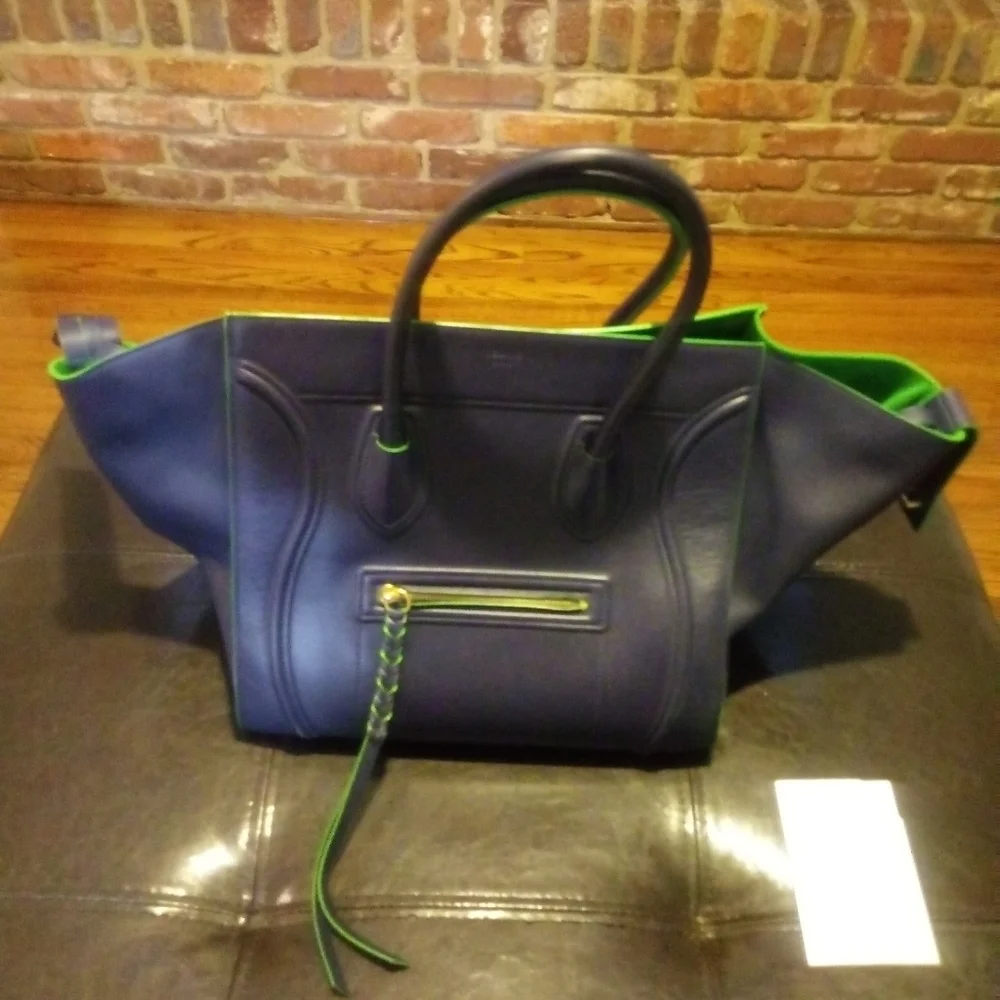 💯 AUTH Celine  Phantom handbag